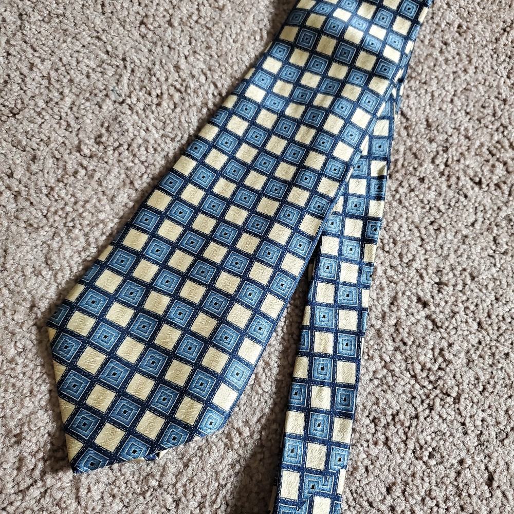 Van Heusen SILK tie blue gold squares